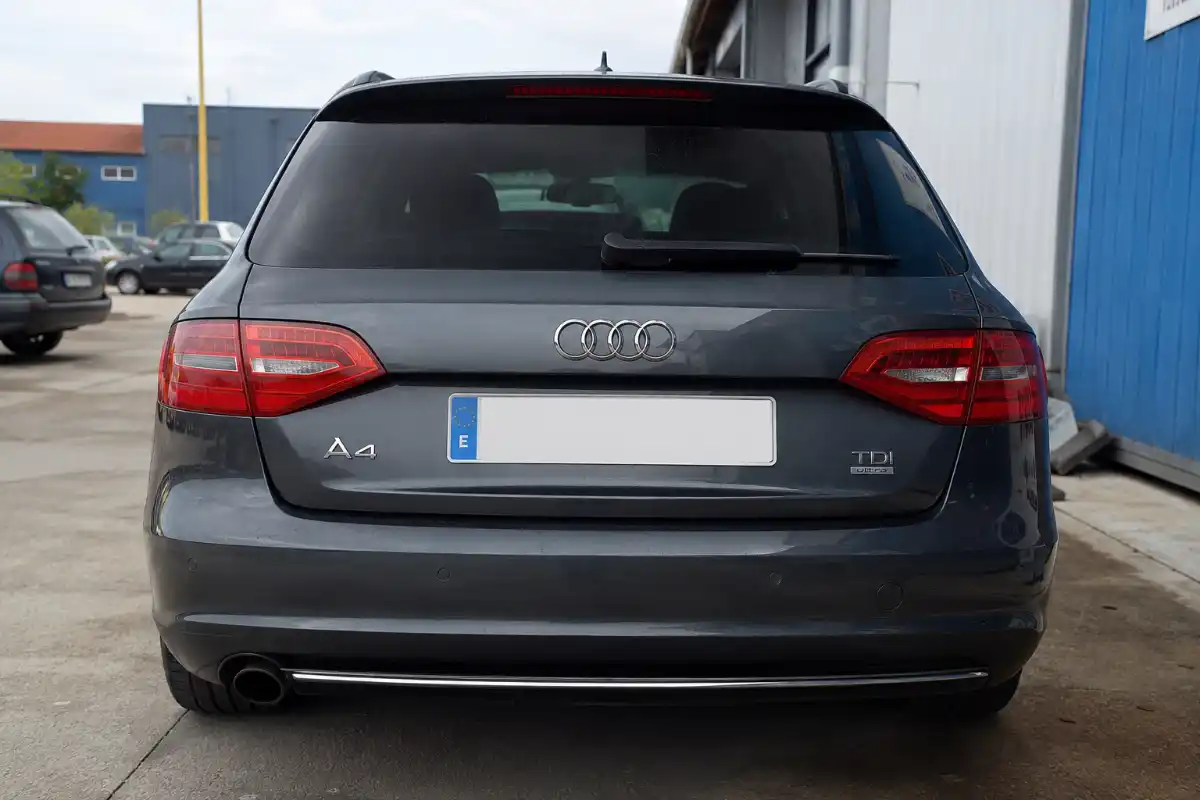 Importar coche de Francia: todo lo que necesitas saber 5 Vehículo con matrícula española con el proceso completado tras importar coche francia